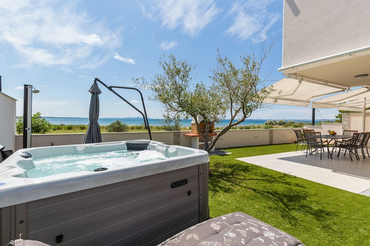 Villa Sun Garden B3