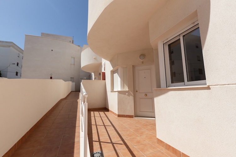 Chalet adosado frente al mar