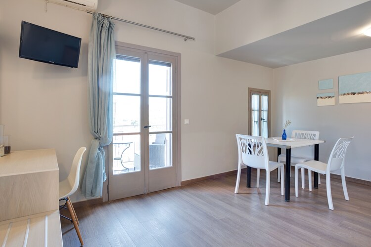 Lassia Studio 13 mit Poolblick