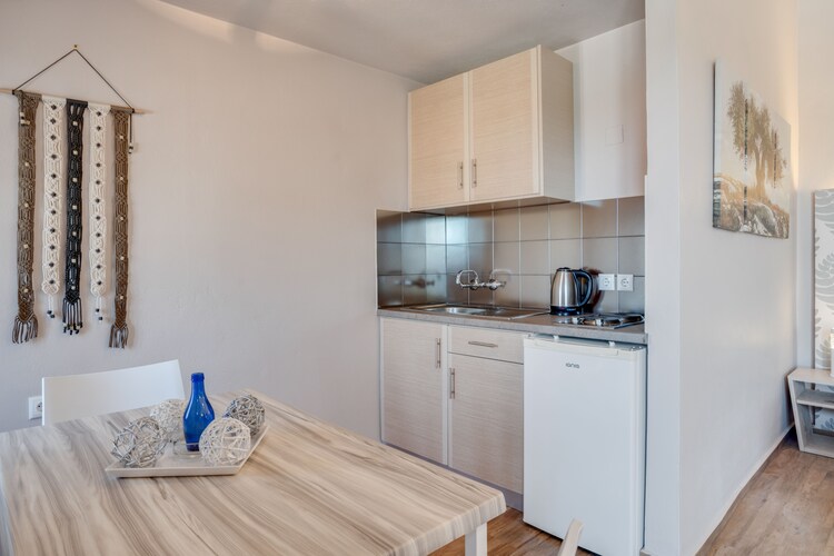 Lassia Studio 14 mit Poolblick
