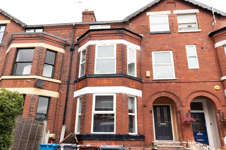 Goulden Haven Manchester Sleeps 18