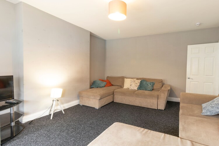 Goulden Haven Manchester Sleeps 18