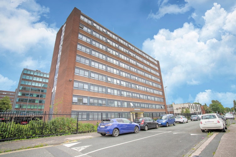 1 Bedroom Twins 5th Floor M16 Manchester