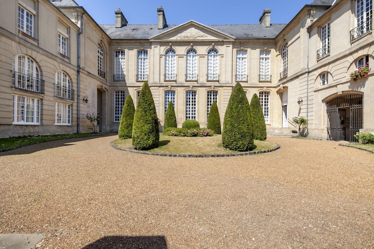 Moderne Apartment dans un Ancien Hôtel particulier à Bayeux