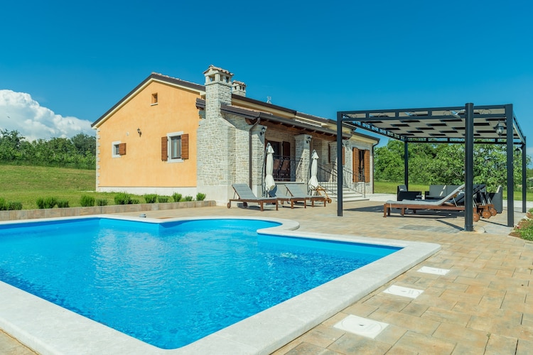 Villa Elida with Pool in a secluded location - Central Istria