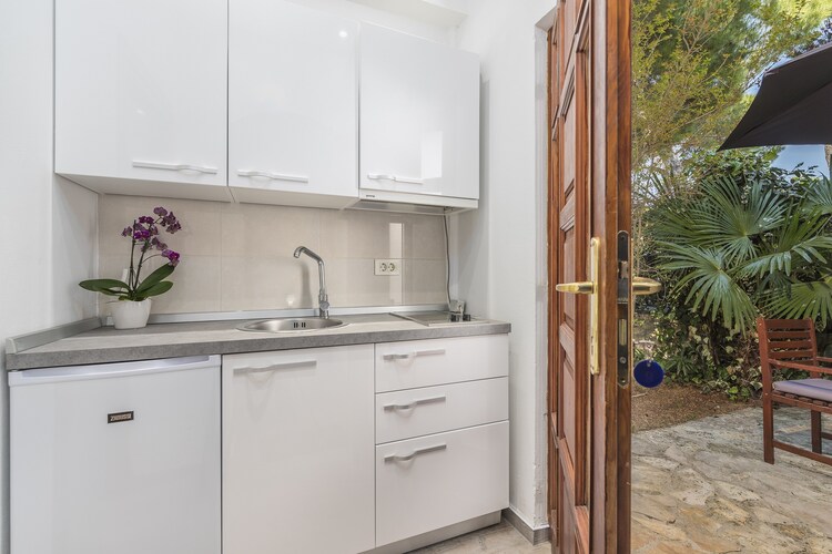 Villa Ladavac B&B \/ One Bedroom Apartment A3