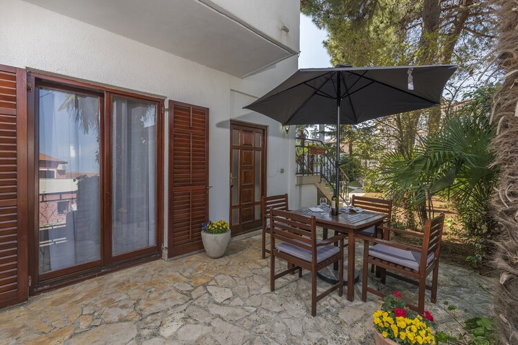 Villa Ladavac B&B \/ One Bedroom Apartment A3
