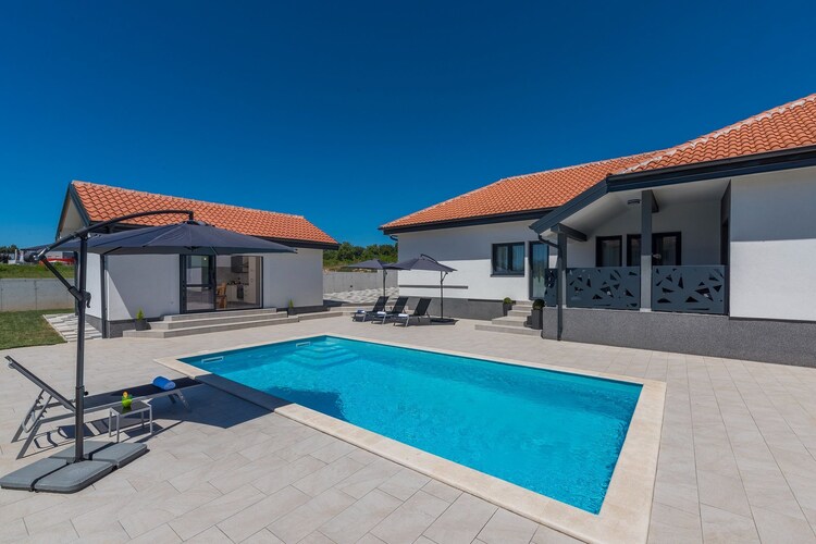 Villa Tria Gimino with private pool