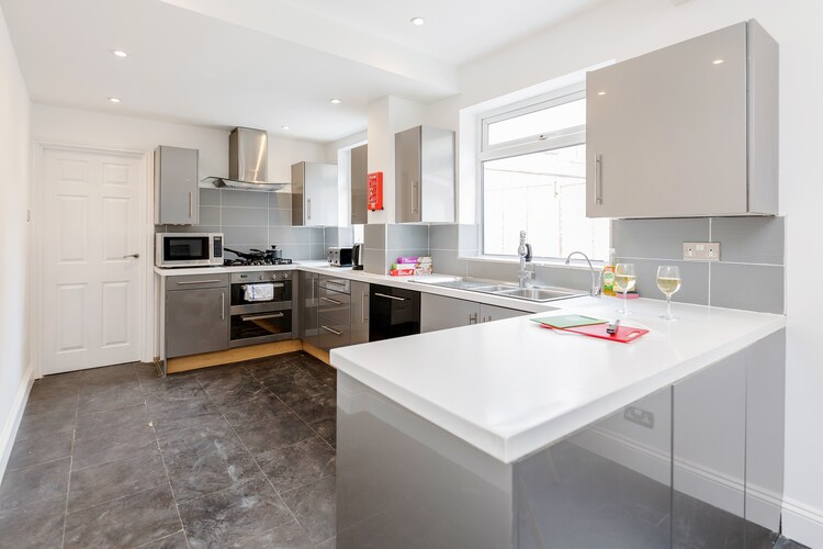 Twin Room ensuite-Westland House