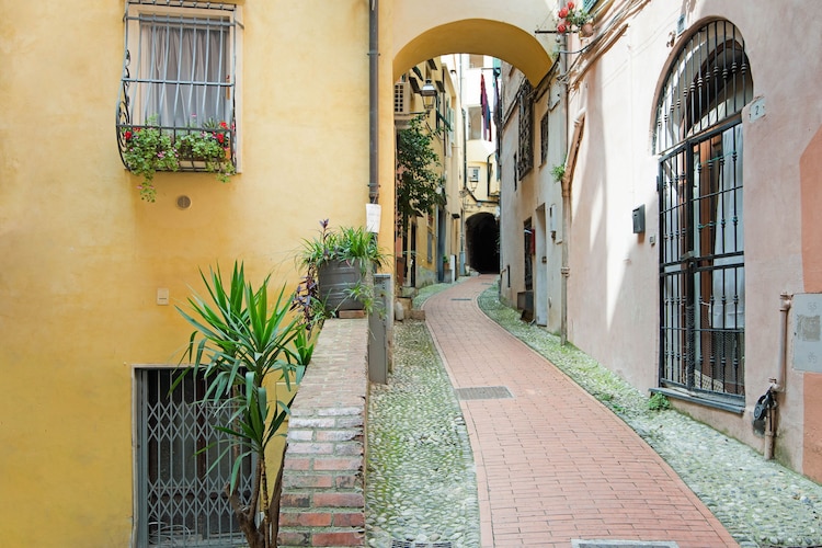 Via Alleanza