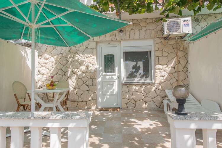 Apartment 1 Okrug Gornji