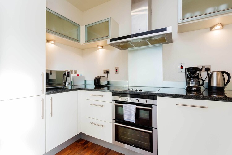 Flat 7- Discovery Dock West 2 Bed