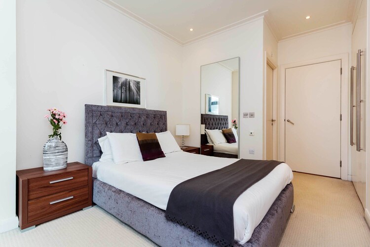 Flat 10-Discovery Dock West 2 Bed