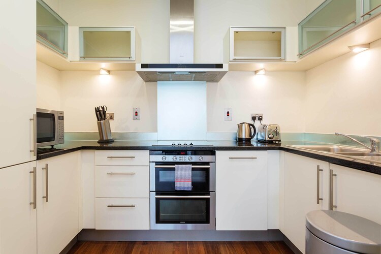 Flat 10-Discovery Dock West 2 Bed