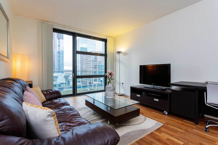 Flat 10-Discovery Dock West 2 Bed