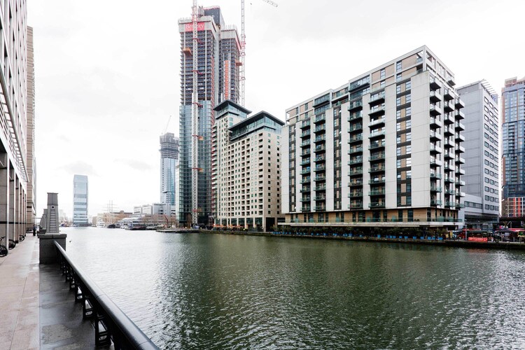 Flat 55-Discovery Dock West 1 Bed