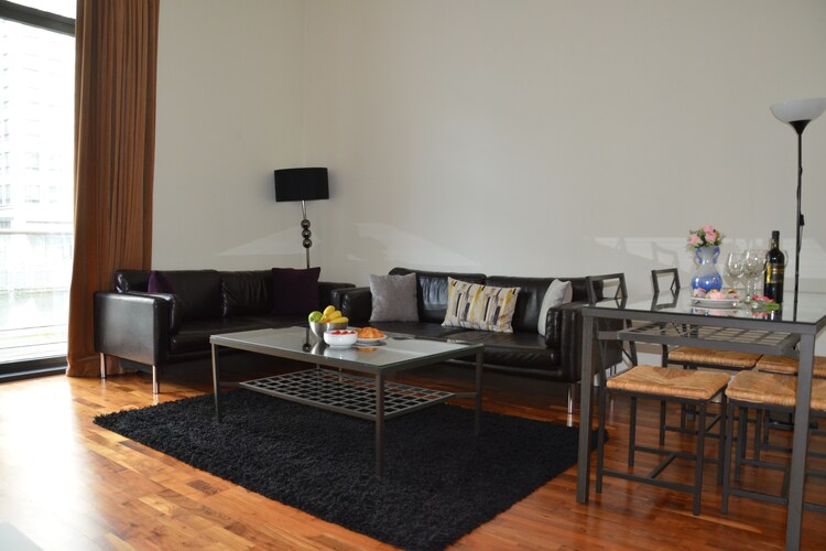 Flat 50- Meridian 2 Bed