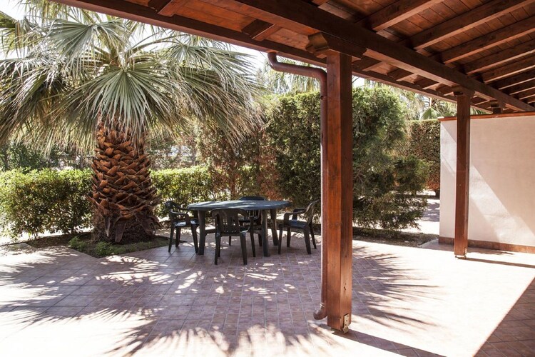 Gezellig appartement in Campofelice di Roccella bij de zee