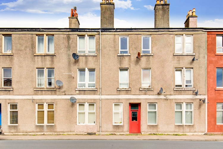 Helensburgh 2 L Baird