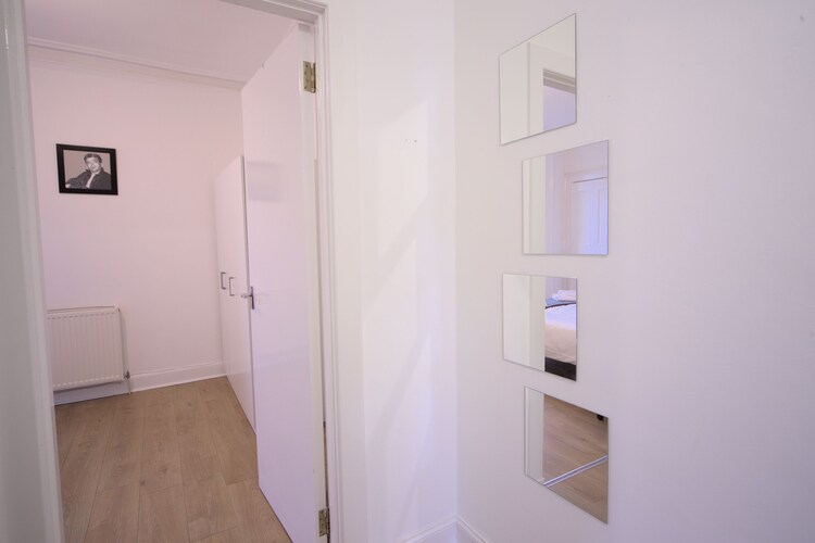 Elder Park apt 4