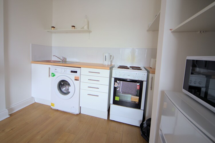 Elder Park apt 4