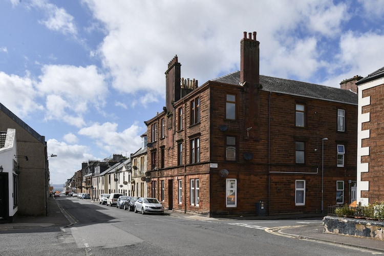 Brae View Coastal Gem