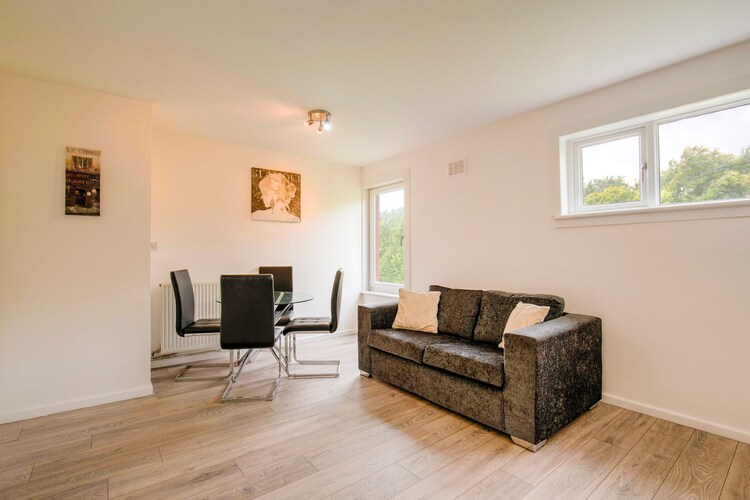 Livingston 1 Falconer