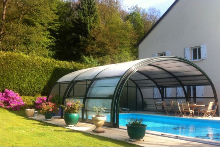 Gite 4/5 pers dans les Ardennes piscine couverte à coté de la voie verte