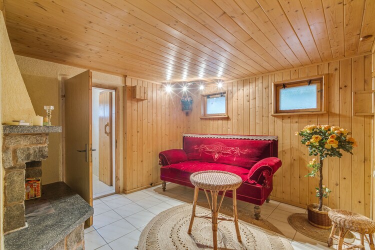 Gezellig vakantiehuis in Marienberg met een tuin