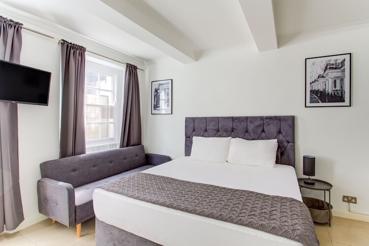 Flat 4-Sussex Gardens