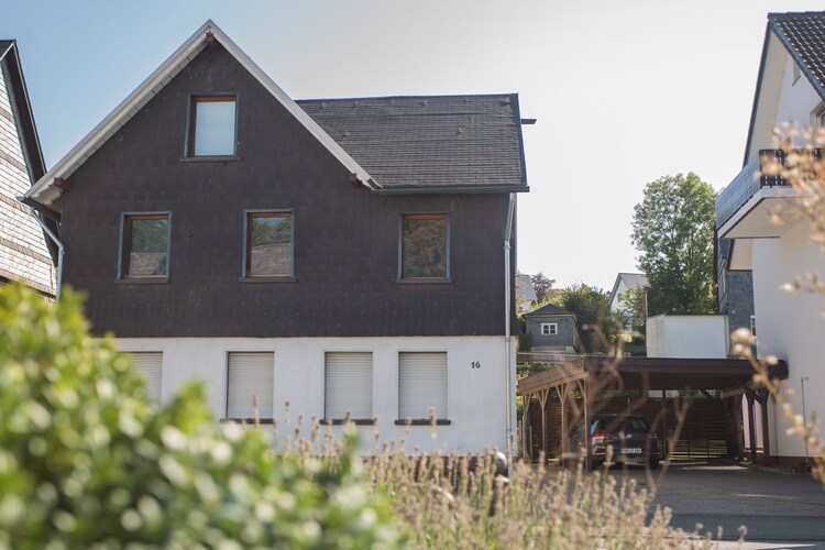 Briloner Straße 16 - Royal