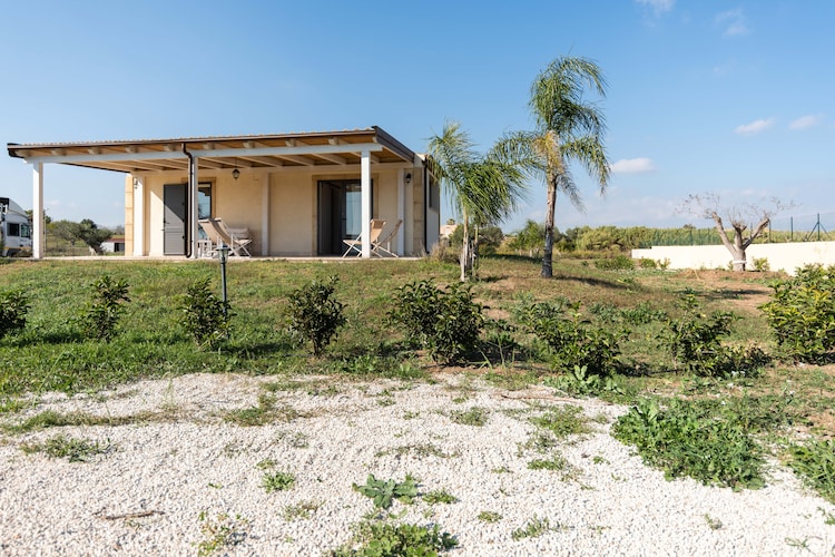 Heerlijke villa in Noto vlak bij de kust van San Lorenzo