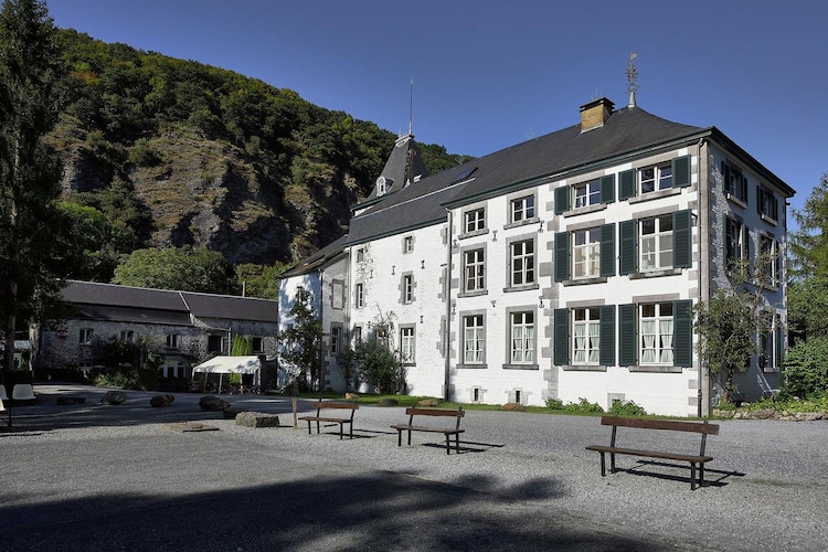 Leuke studio in een Castle in Aywaille met gedeeld terras