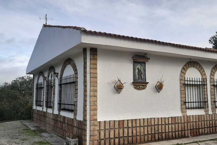 Leuk vakantiehuis in Castilblanco de los Arroyos met tuin
