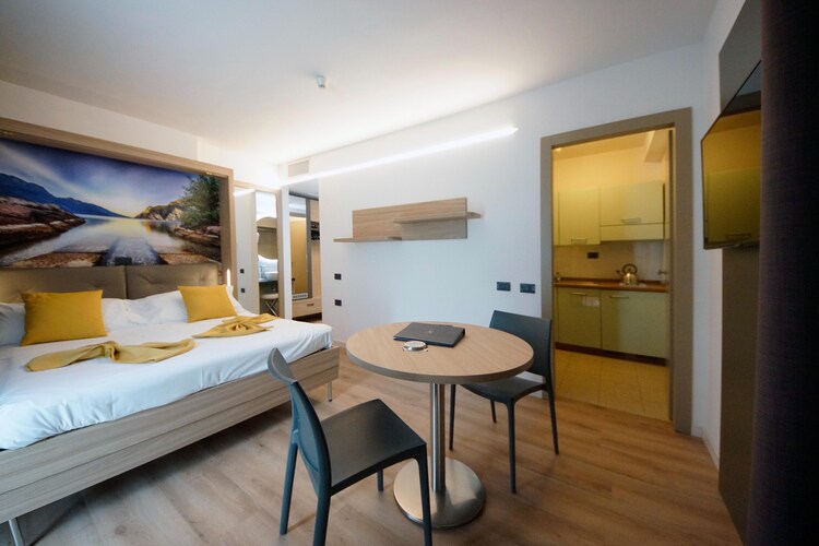 Residence Ambassador Suite, Riva del Garda-mono 2, foto 7