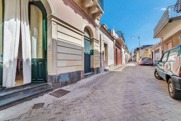 Dipino Cantastorie Apt