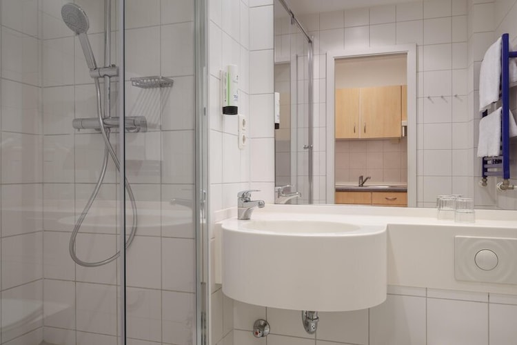 IFA Binz-1 Raum App 25 qm