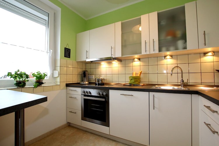 Reihenbungalow mit Terrasse in Dornumersiel-Keuken