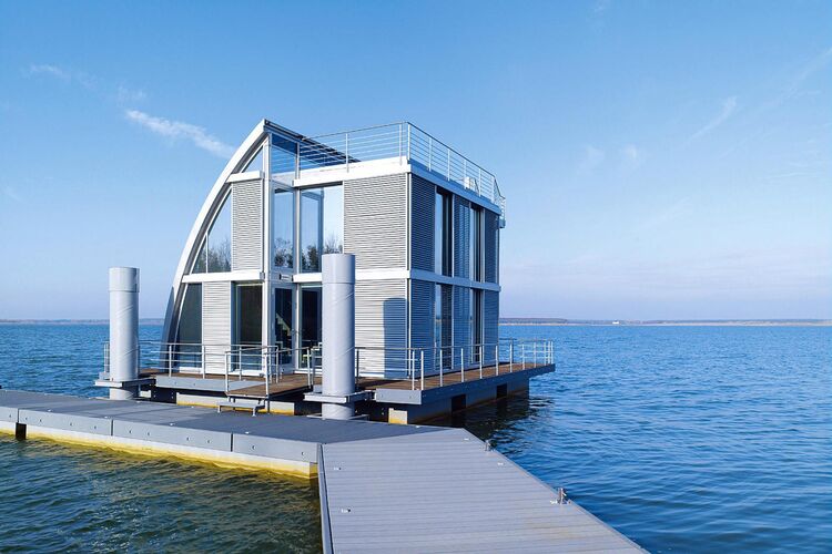 schwimmendes Ferienhaus mit einer Dachterrasse Ferienhaus  Lausitz