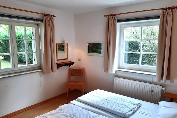 Wohnung unten links - Schlafzimmer