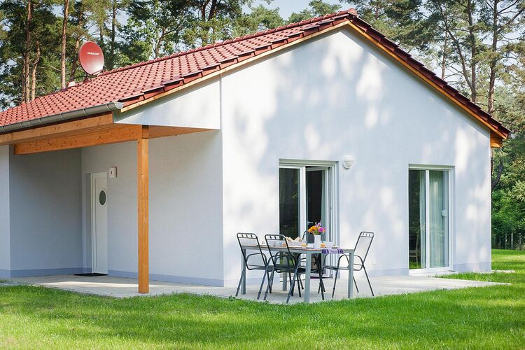 Bungalow in Storkow with a patio Ferienhaus  Oder Spree