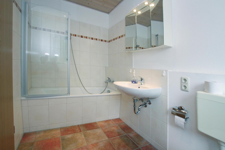 Sonnentau 244 qm / Haus Nr 22 B & 22 C-Badkamer