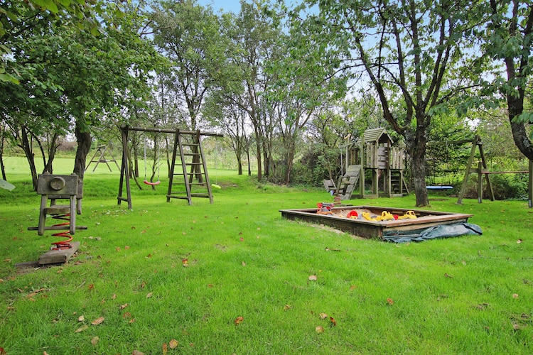 Sonnentau 244 qm / Haus Nr 22 B & 22 C-Tuinen zomer