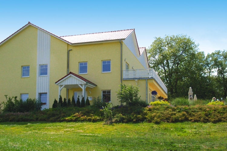 Exterior Summer