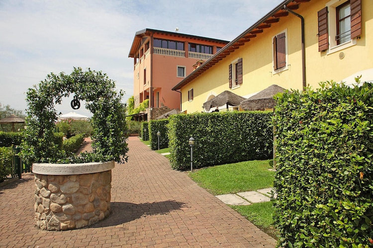 Exterior Summer