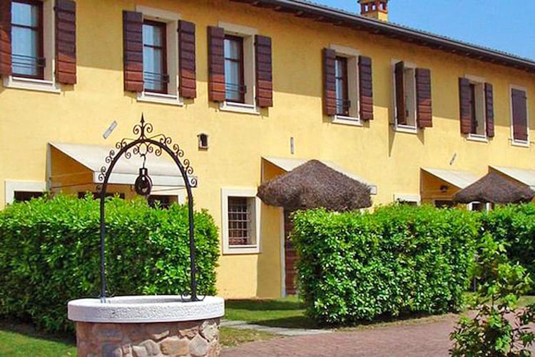 Exterior Summer