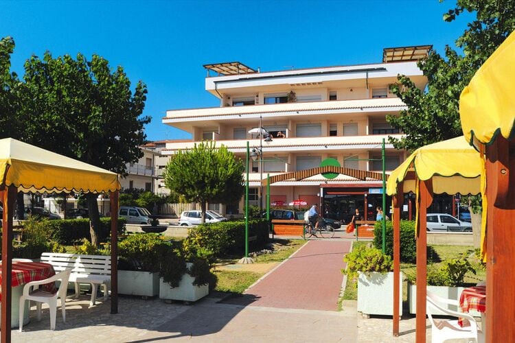 Vakantiehuizen Italie | Abruzzo | Appartement te huur in Silvi-Marina   met wifi 2 personen