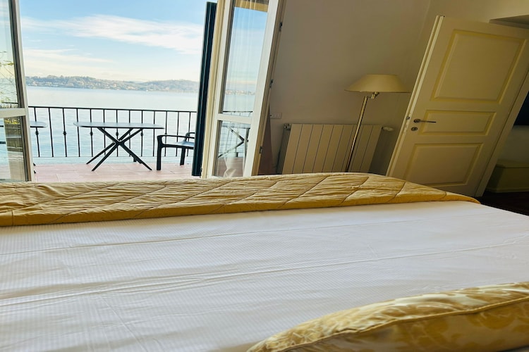 Villa Greta Meina-Trilo Orta or Stresa - Schlafzimmer