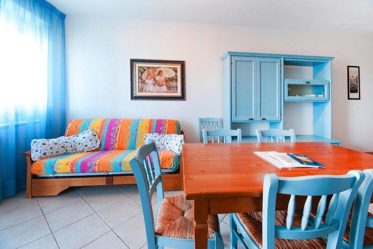 Holiday residence Santa Constanza San Vincenzo-Bilo 4 Superior-Salon