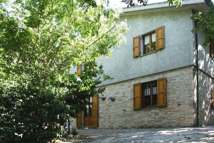 Ferienhaus Fiorenzuola Acacie Montemaggiore con piscina privata-Buitenkant zomer